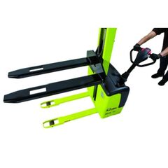  Elektrischer Deichselstapler bis 1.000 Kg RX Pramac Elektrischer Deichselstapler 1.000 kg - RX10/09 BASIC - 1153 x 560 12448302